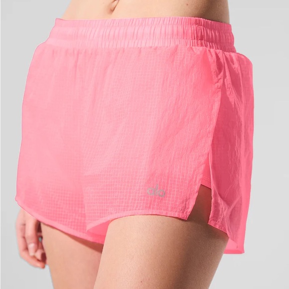 NWT ALO Yoga Neon Bubblegum Game Time Shorts - Picture 3 of 9